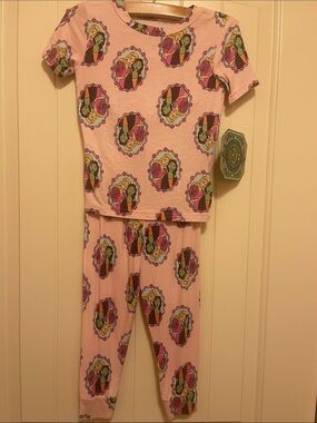 Girls Pink Character-Print Short Sleeve Pajama Set New Wicked 4t